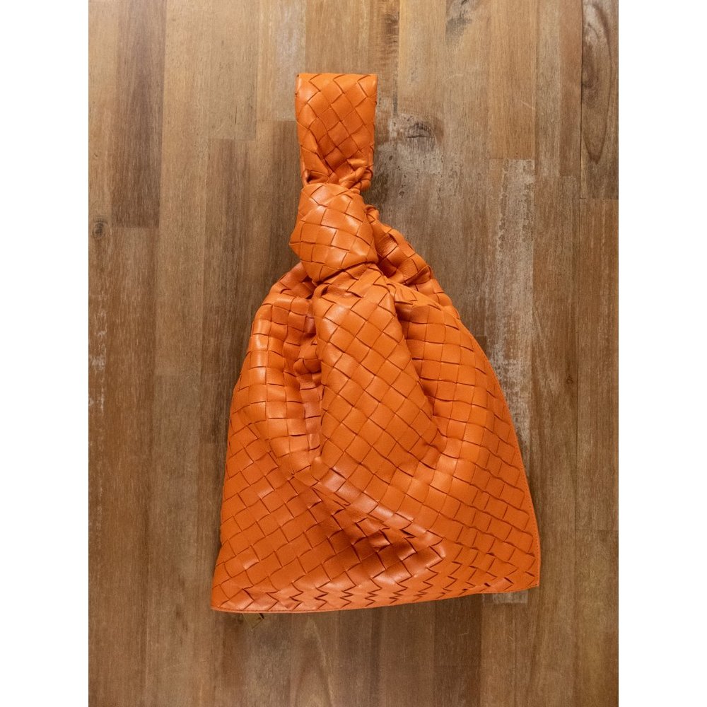 BOTTEGA VENETA Twist orange intrecciato woven leather knotted hand bag authentic